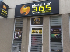  Svetleća reklama - Planet win 365 - Lokacija: Beograd