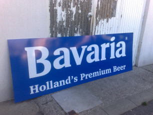 Reklamna tabla, pocinkovani lim - Firma: Bavaria - Lokacija: Beograd