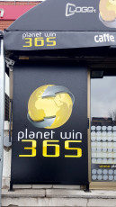 Svetleca reklama-Kladionica PlanetWin 365